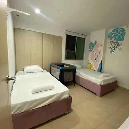 Hermoso Apto 5 Min Del Centro Historico Y Playas De Marbella Apartamento Cartagena